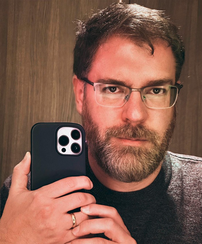 Porträt von David Gavin, E-Learning-Berater an der PH Zürich und Experte für digitales Lernen bei groove2grow.